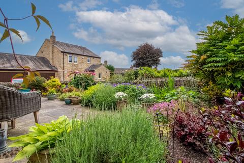 4 bedroom detached house for sale, Manor Drive, Farnley Tyas, Huddersfield