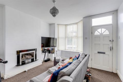 2 bedroom end of terrace house for sale, Broomhill Road, Bulwell NG6