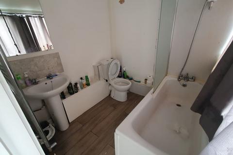 47 Carmelite Road, Coventry, CV1 2BX