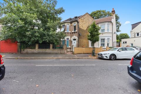 5 bedroom end of terrace house for sale, Grangewood Street, London, E6