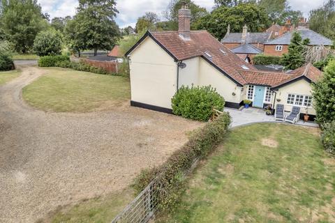 4 bedroom detached house for sale, Old Buckenham