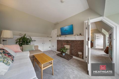 1 bedroom flat for sale, Waterlow Court Heath Close Hampstead Garden Suburb NW11