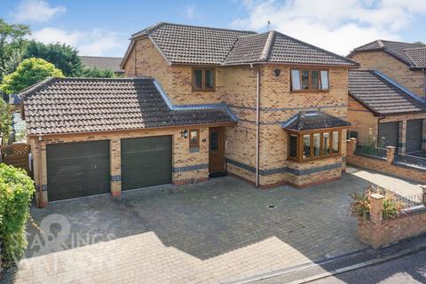 4 bedroom detached house for sale, Meadow View, Brundall, Norwich