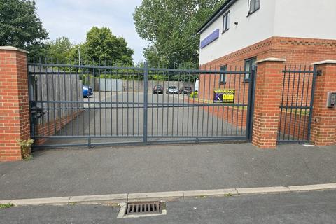 Parking to rent, Parking Bay, Trinity Court