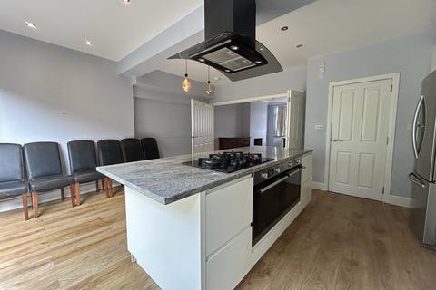 38 Woodfield Drive, East Barnet, Barnet, EN4 8PA