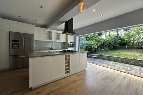38 Woodfield Drive, East Barnet, Barnet, EN4 8PA