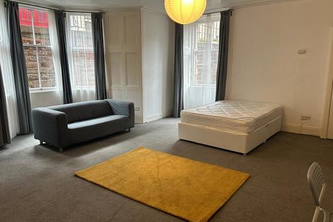 undefined, B/R, 36 Kersland Street