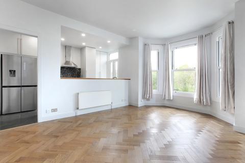 2 bedroom flat for sale, Wandsworth Common West Side, Wandsworth, London