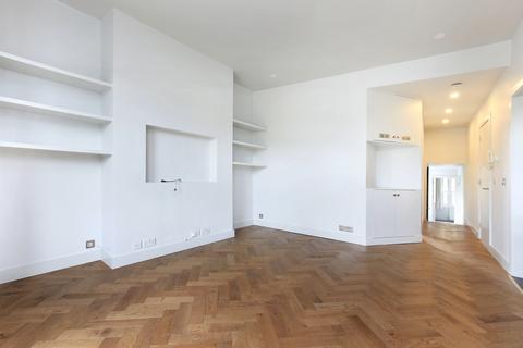 2 bedroom flat for sale, Wandsworth Common West Side, Wandsworth, London