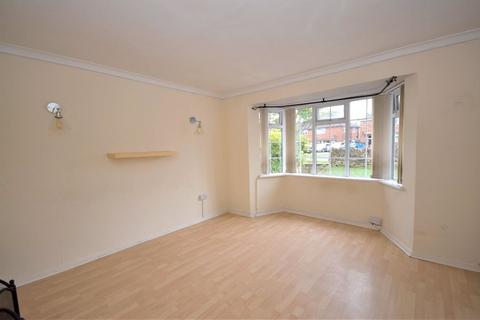 80 Tobyfield Road, Bishops Cleeve, Cheltenham, GL52 8PH