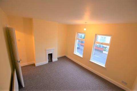 3 bedroom end of terrace house to rent, Broxtowe Drive, Mansfield, Nottingham, NG18 2JE