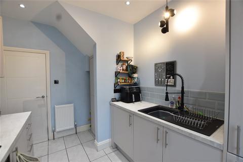49 Farrow Street, Shaw, Oldham, OL2 7AD