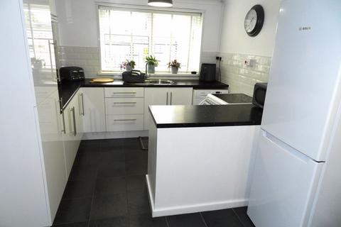 3 bedroom terraced house for sale, Holborn Walk, Leeds