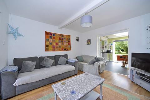 3, Vine Cottages Alfold Road, Cranleigh, GU6 8NB
