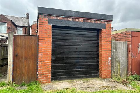 3 bedroom end of terrace house for sale, Prince Edward Avenue, Clarksfield, Oldham, Greater Manchester, OL4