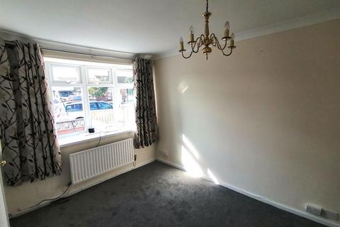 2 bedroom bungalow to rent, Hilton Close, Wrexham