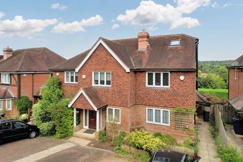 3 bedroom terraced house for sale, Howberry Chase, Haslemere WALK OF STATION  AND TOWN