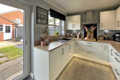 1 Danes Close, Essington, Wolverhampton, WV11 2TQ