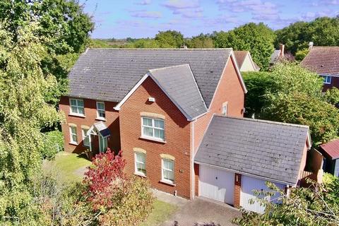 5 bedroom detached house for sale, Washall Drive, Great Notley, Braintree