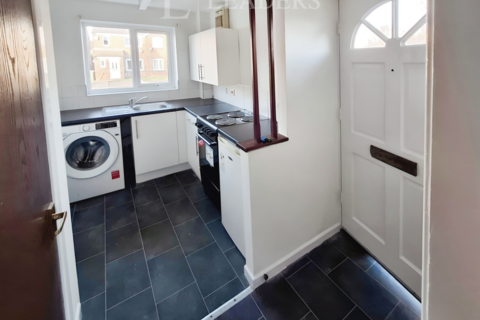 1 bedroom flat to rent, Worsey Drive DY4