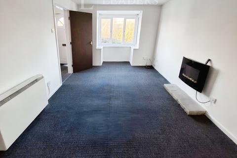 1 bedroom flat to rent, Worsey Drive DY4