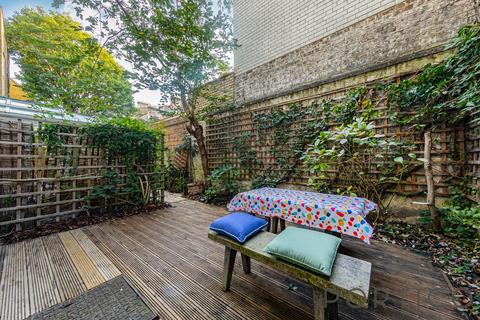 2 bedroom flat to rent, Colosseum Terrace, London NW1