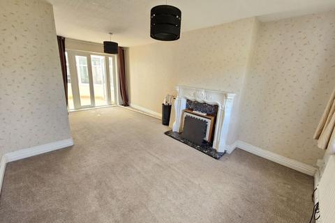 2 bedroom semi-detached house to rent, Clifton Road, Cramlington