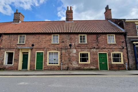 Property to rent, 5 West Street, Horncastle LN9 5JE