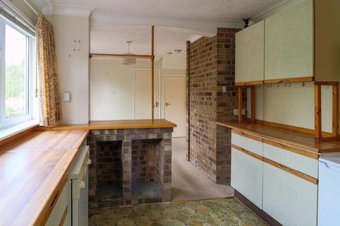40 Somner Close, Canterbury, CT2 8LJ