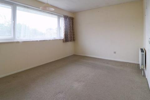 40 Somner Close, Canterbury, CT2 8LJ