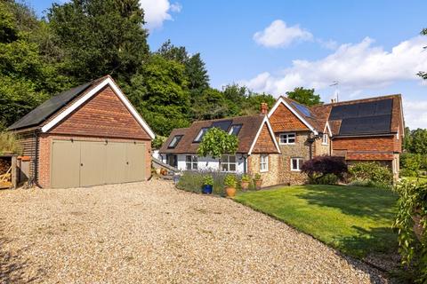 Old Vine Cottage Ewhurst Road, Peaslake, Guildford, GU5 9RW