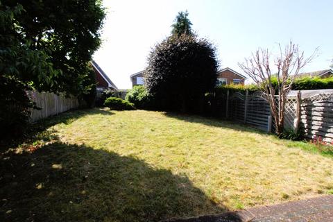 1 Cypress Way, Banstead, SM7 1NN