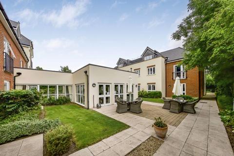 1 bedroom apartment for sale, Beaconsfield Road Farnham Common SL2 3FQ