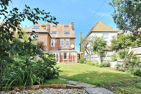 5 bedroom semi-detached house for sale, Manor Way, Lee-On-The-Solent, PO13