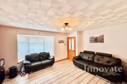 3 bedroom semi-detached house for sale, William Road, Smethwick B67