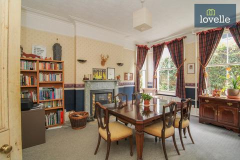 58 Park Drive, Grimsby, DN32 0EQ