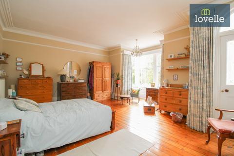 58 Park Drive, Grimsby, DN32 0EQ