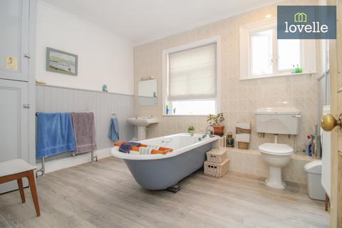 58 Park Drive, Grimsby, DN32 0EQ