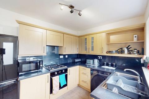 28 Barnfield Drive, Westhoughton, Bolton, BL5 3UA