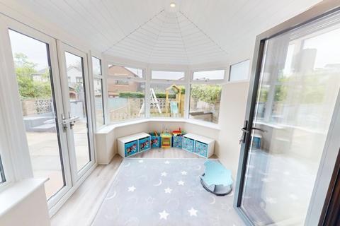 28 Barnfield Drive, Westhoughton, Bolton, BL5 3UA