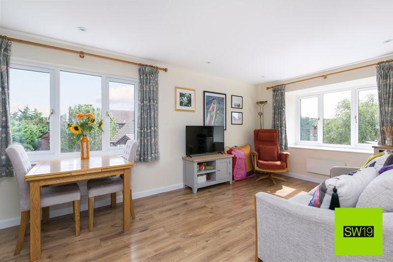 Kipling Drive, London SW19 2 bed flat for sale £390,000