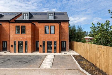 4 bedroom townhouse to rent, Plot 1 Town House Cotton Gardens, Vernon Street, Bolton *NEW BUILD PROPERTY*