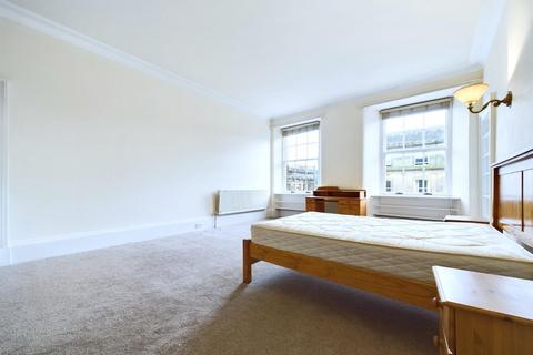 5 bedroom flat for sale, Manor Place, West End, Edinburgh, EH3