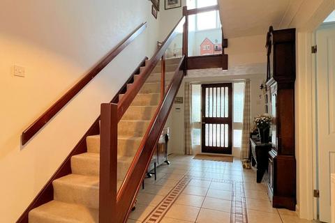 8 Goring Road, Steyning, BN44 3GF