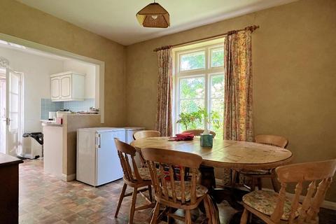 3 bedroom bungalow for sale, The Crescent, Steyning, West Sussex, BN44 3GD