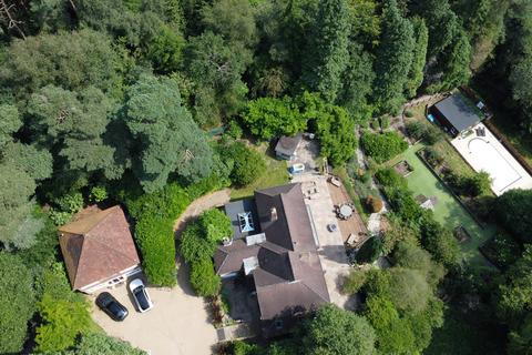 The Long House Hazel Grove, Hindhead, GU26 6BJ