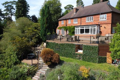The Long House Hazel Grove, Hindhead, GU26 6BJ