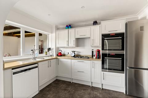 162 Dolphins Road, Folkestone, CT19 5QA