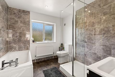 162 Dolphins Road, Folkestone, CT19 5QA