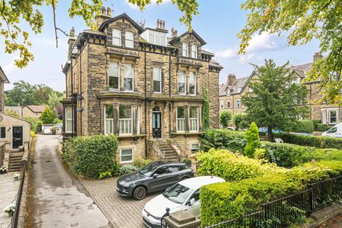 3 bedroom flat for sale, Hillside House, 13 Otley Road, Harrogate, UK, HG2